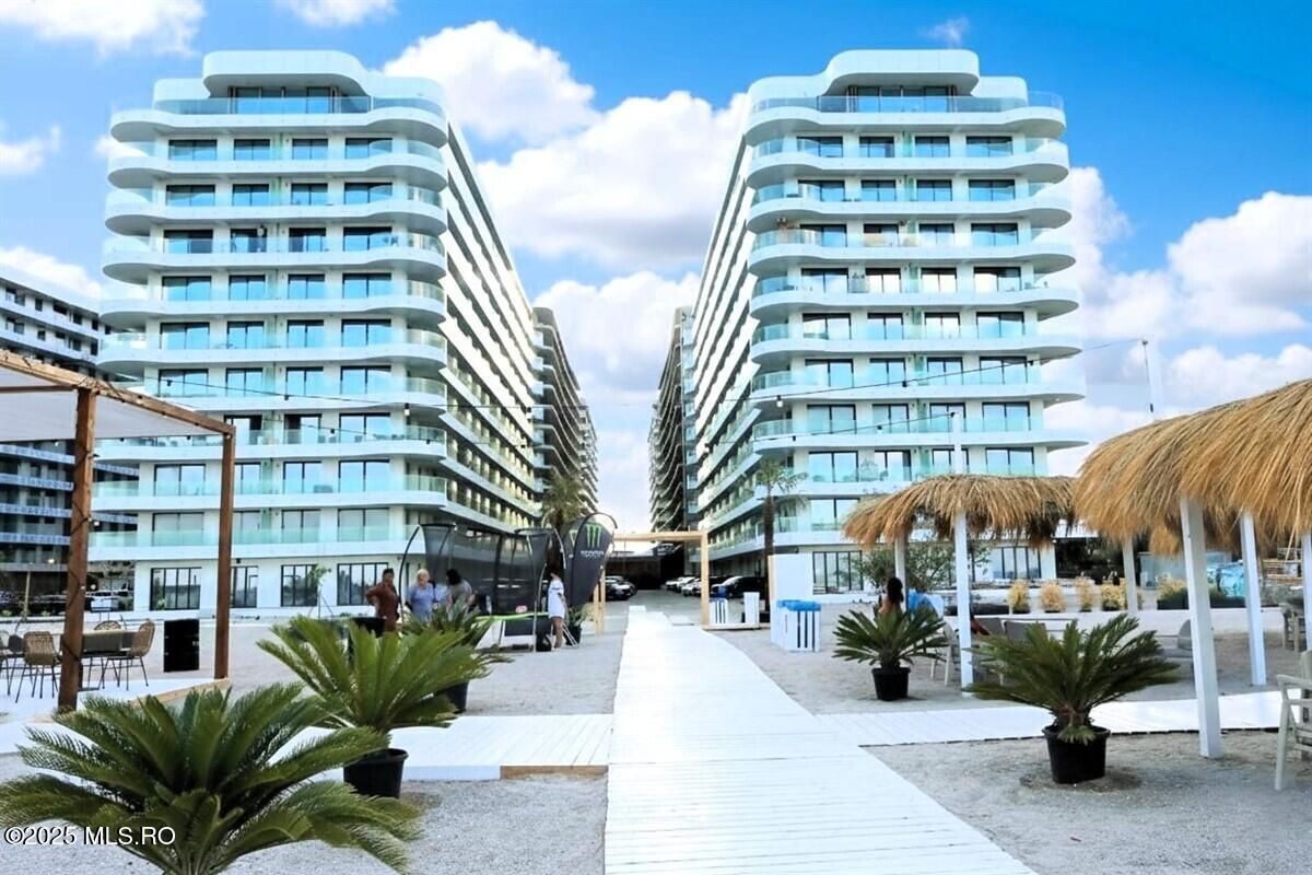 Sea On - Mamaia Nord, 3 camere, etajul 1, terasa cu vedere la mare! - Poză 1
