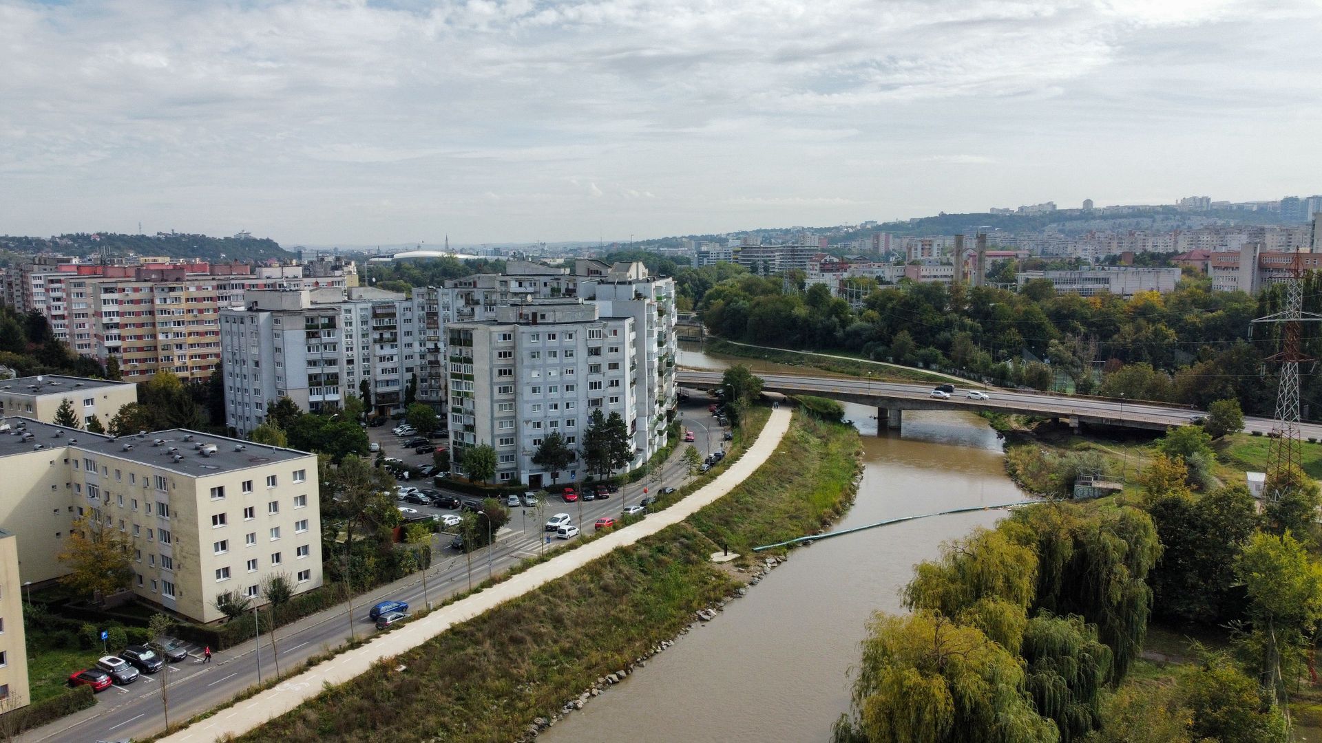 Apartament cu priveliște spre Someș - Poză 1