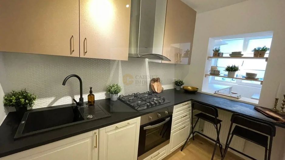 Garsoniera - Blvrd Banu Manta -  Bloc 1981 - Etaj 7/9 - Poză 3