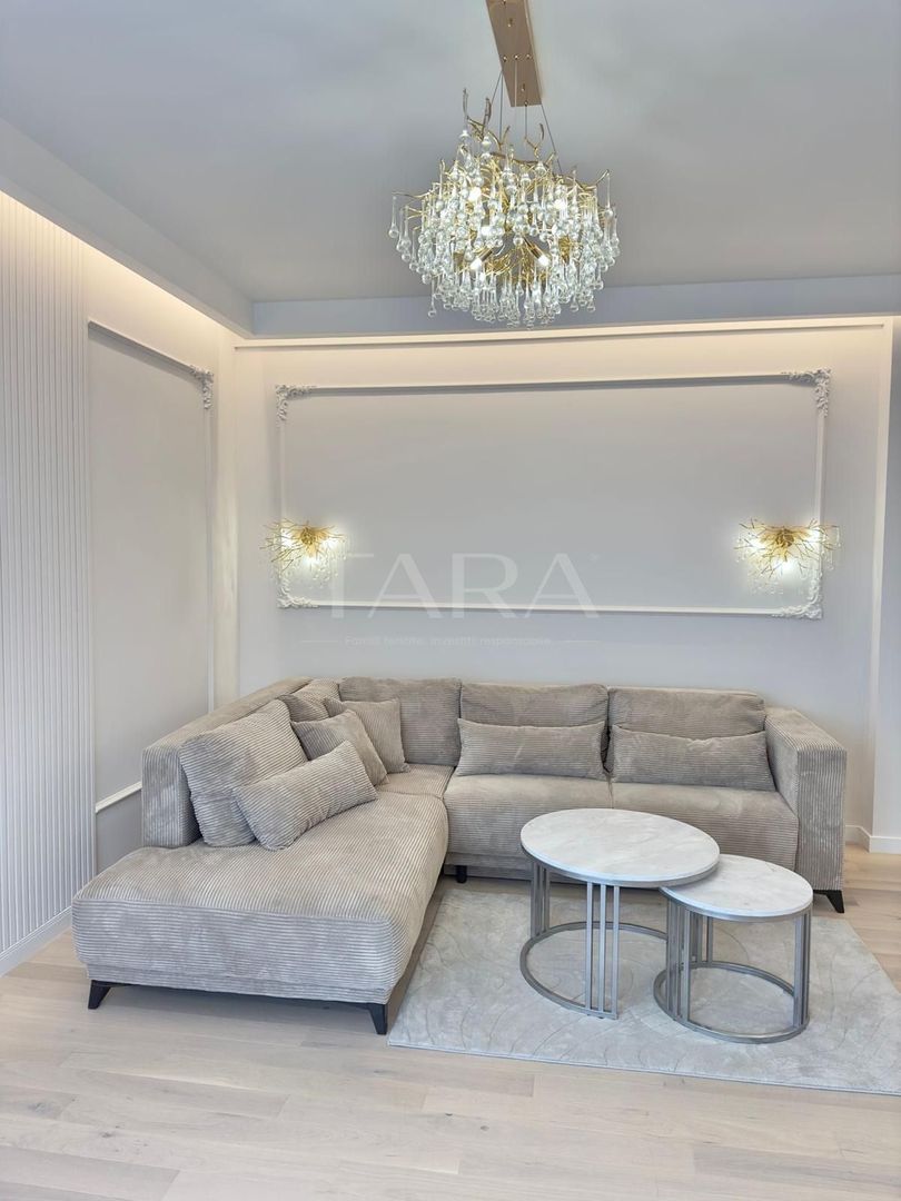 Penthouse 3 camere ultrafinisat, terase generoase în Florești - Poză 1