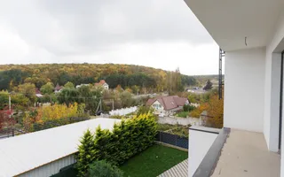 CASĂ DE VÂNZARE ÎN DUMBRAVA SUPRAFAȚA DE 300 MP + TEREN 3.5 ARI - Poză 26