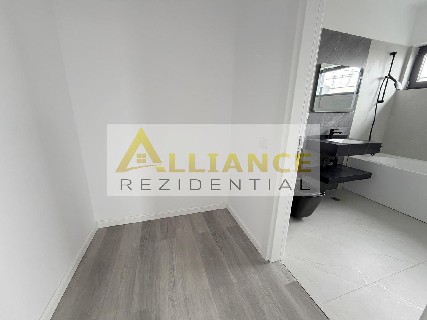 Casa individuala || 4 camere || 2 bai || 112mp utili + 470mp teren - Poză 8