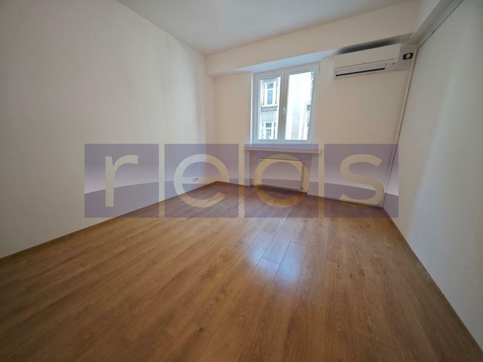 VANZARE APARTAMENT 3 CAMERE RENOVAT DECOMANDAT CENTRALA PROPRIE PIATA ROMANA - Poză 4