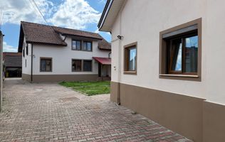 Complex rezidential 4 apartamente cu 3 cam zona centrala investitie, locuit