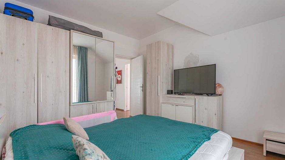 Casă familială în Sânpetru, pe strada Speranței - Poză 10