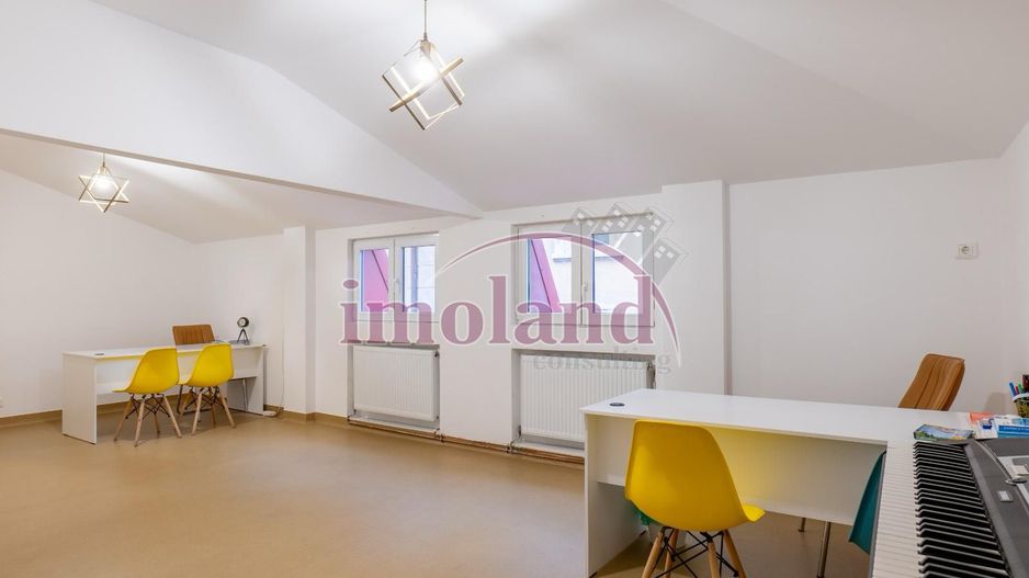 Casa individuala de vanzare 5 camere Dacia - Schiță 12