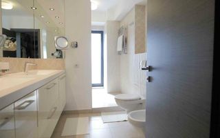 Vila moderna de vanzare |P+1 cu terasa, piscina si garaj | Corbeanca - Poză 15