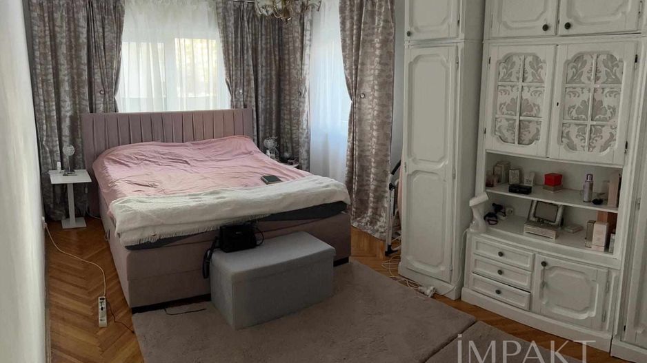 De vanzare 4 camere -Complet utilat/mobilat-Manastur +250 mp terasa - Poză 4