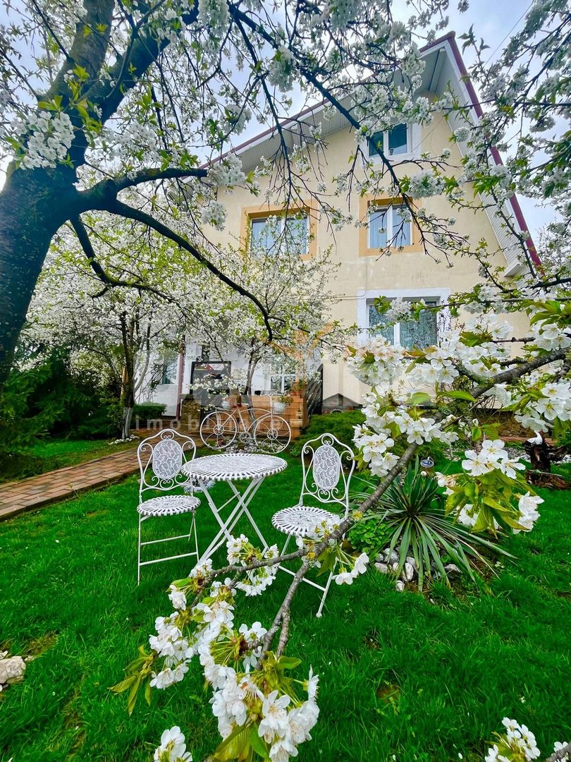 Casa individuala P+ETAJ+POD 200 mp + 536 mp TEREN - BUCIUM - Poză 1