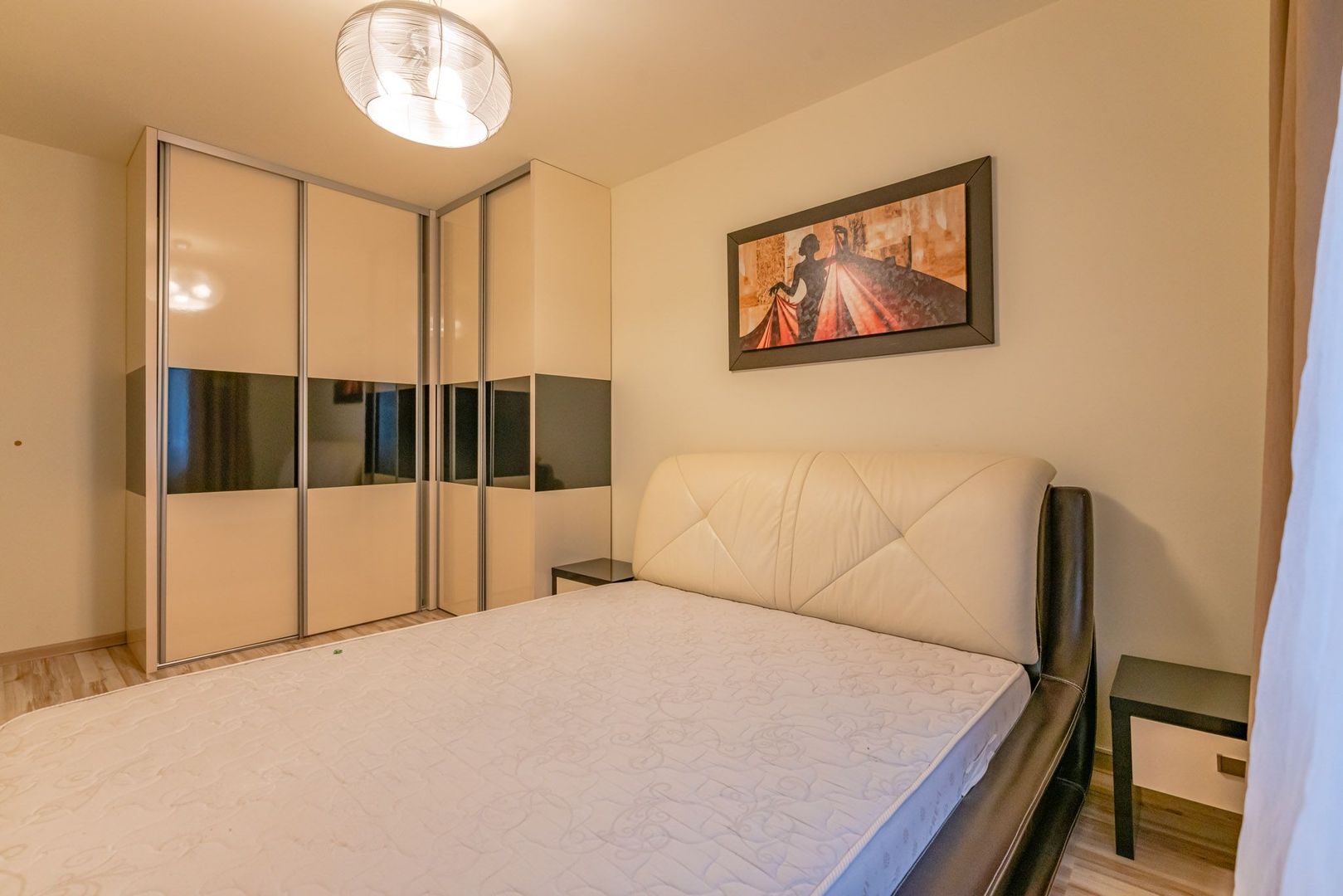 Apartament Mobilat si Utilat cu Loc de Parcare - Poză 14