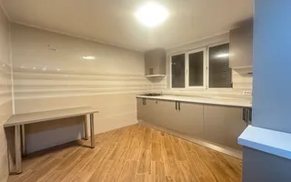 Casa cu teren de 792 mp - Poză 14