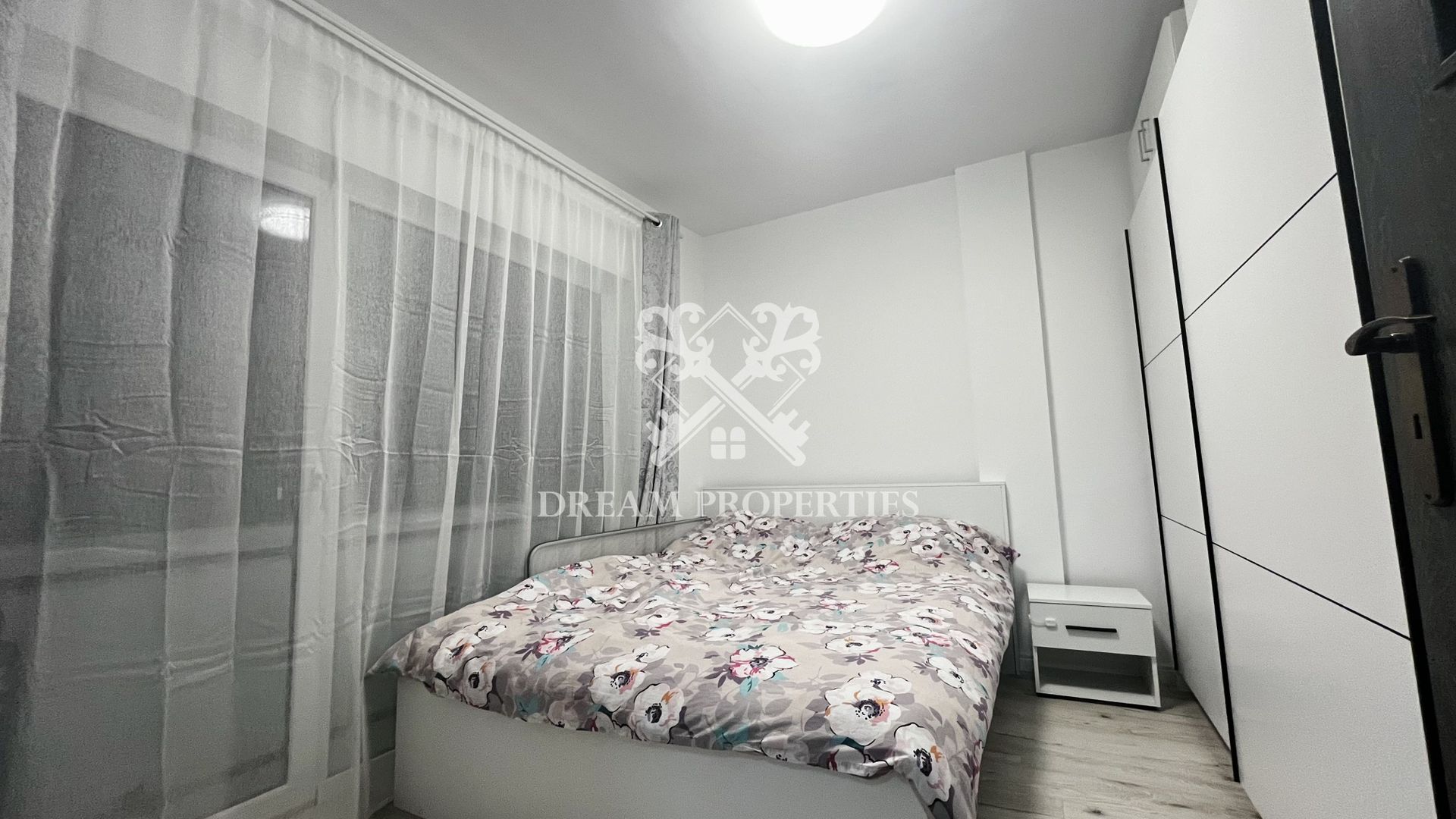 Apartament cu 2 camere, garaj, zona Eroilor Floresti - Poză 5