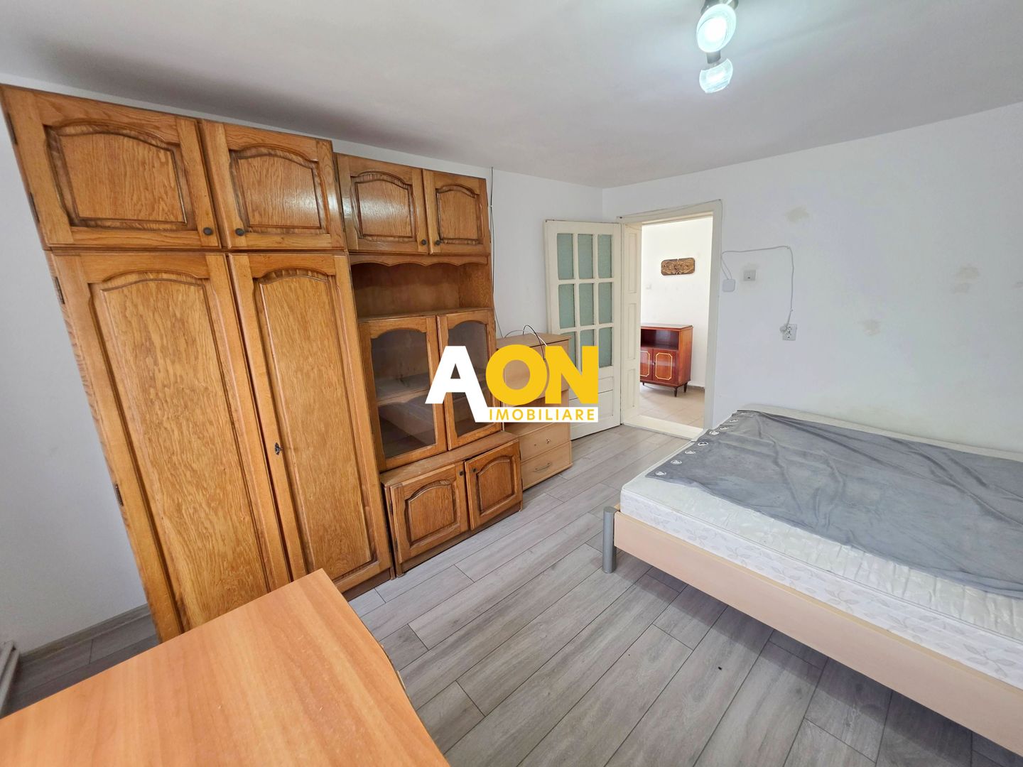 Casa 2 camere, 974 mp teren, Micesti - Poză 8