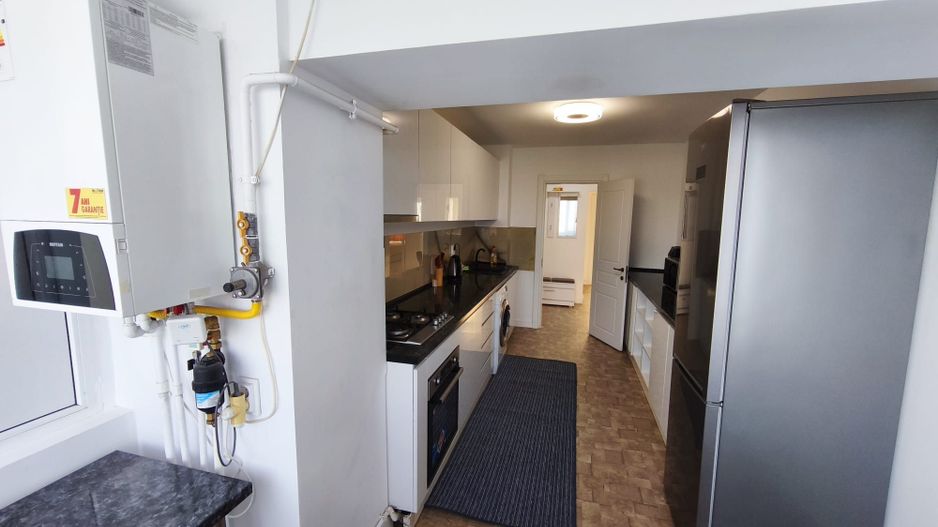 De inchiriat apartament spatios, 3 camere, pe Faleza, 900 euro - Poză 7