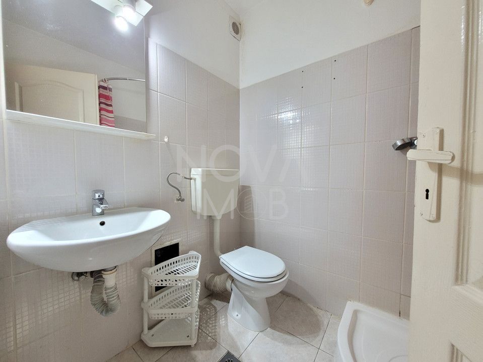 Garsoniera renovata zona Stefan cel Mare Etaj 3/7 - Poză 3