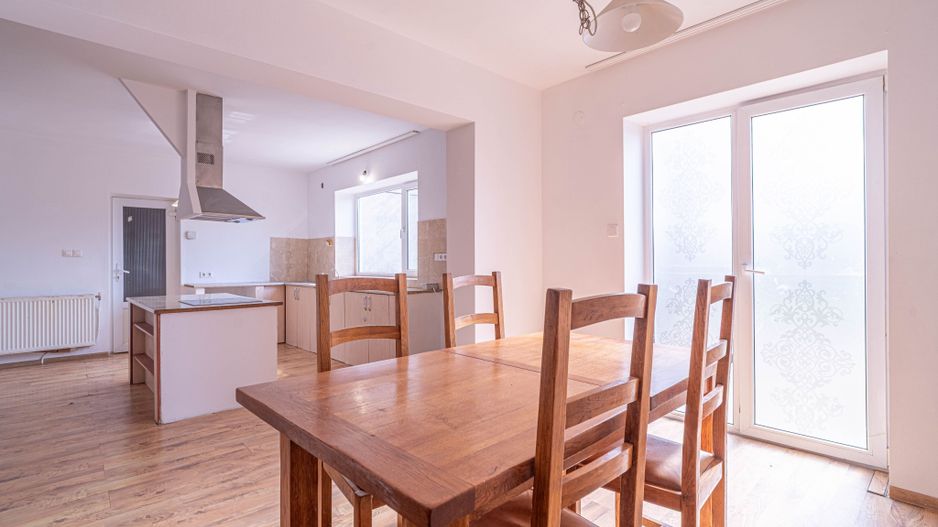 Casă de vânzare – zonă Poltura - Poză 1