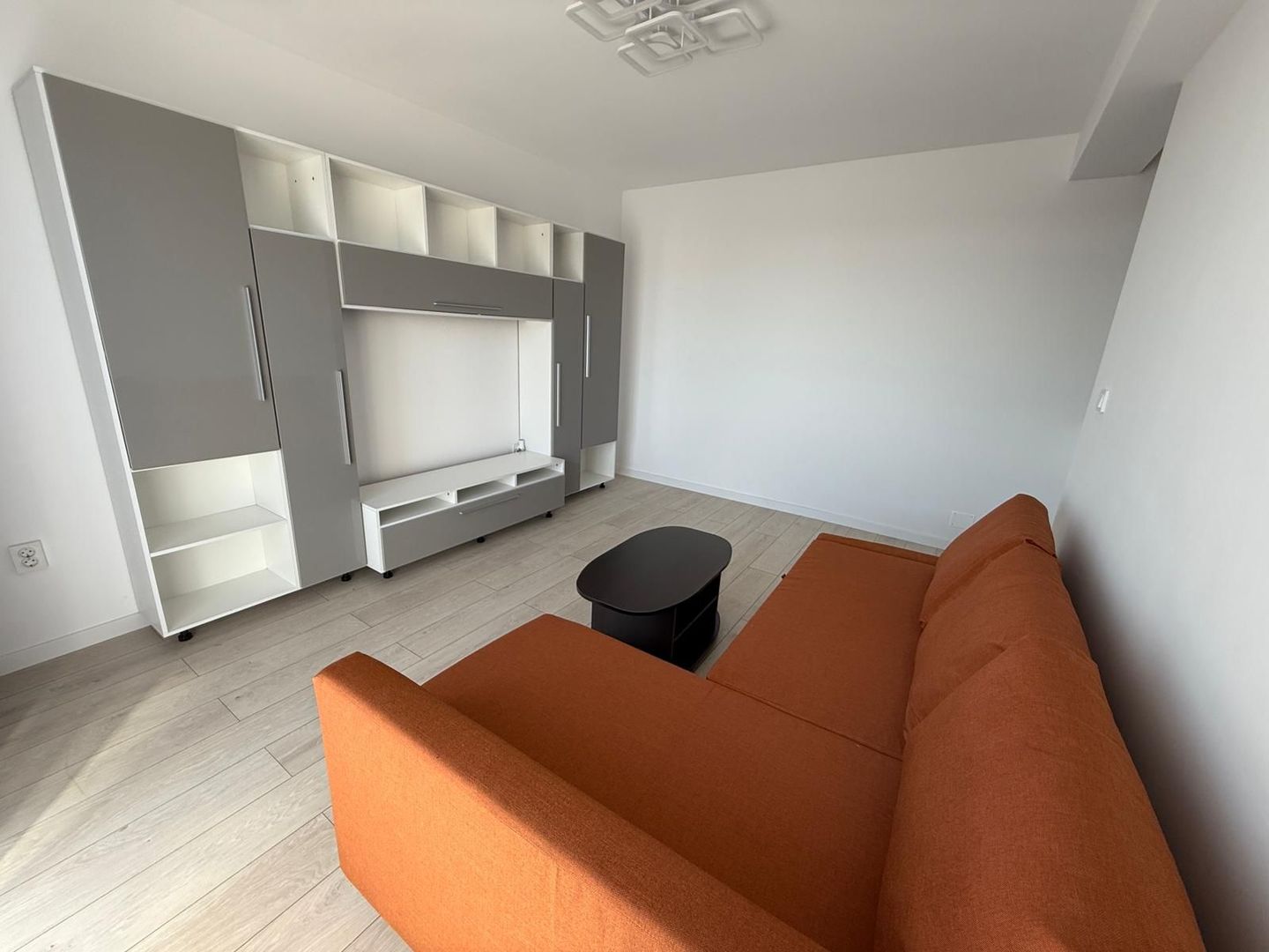 Calea Ureni | 2 Camere | Etaj 2 | Bucatarie inchisa | Disponibil imediat - Poză 2