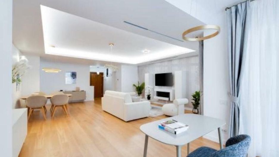 Apartament spatios de vanzare | Herastrau 2 camere + logie - Poză 7