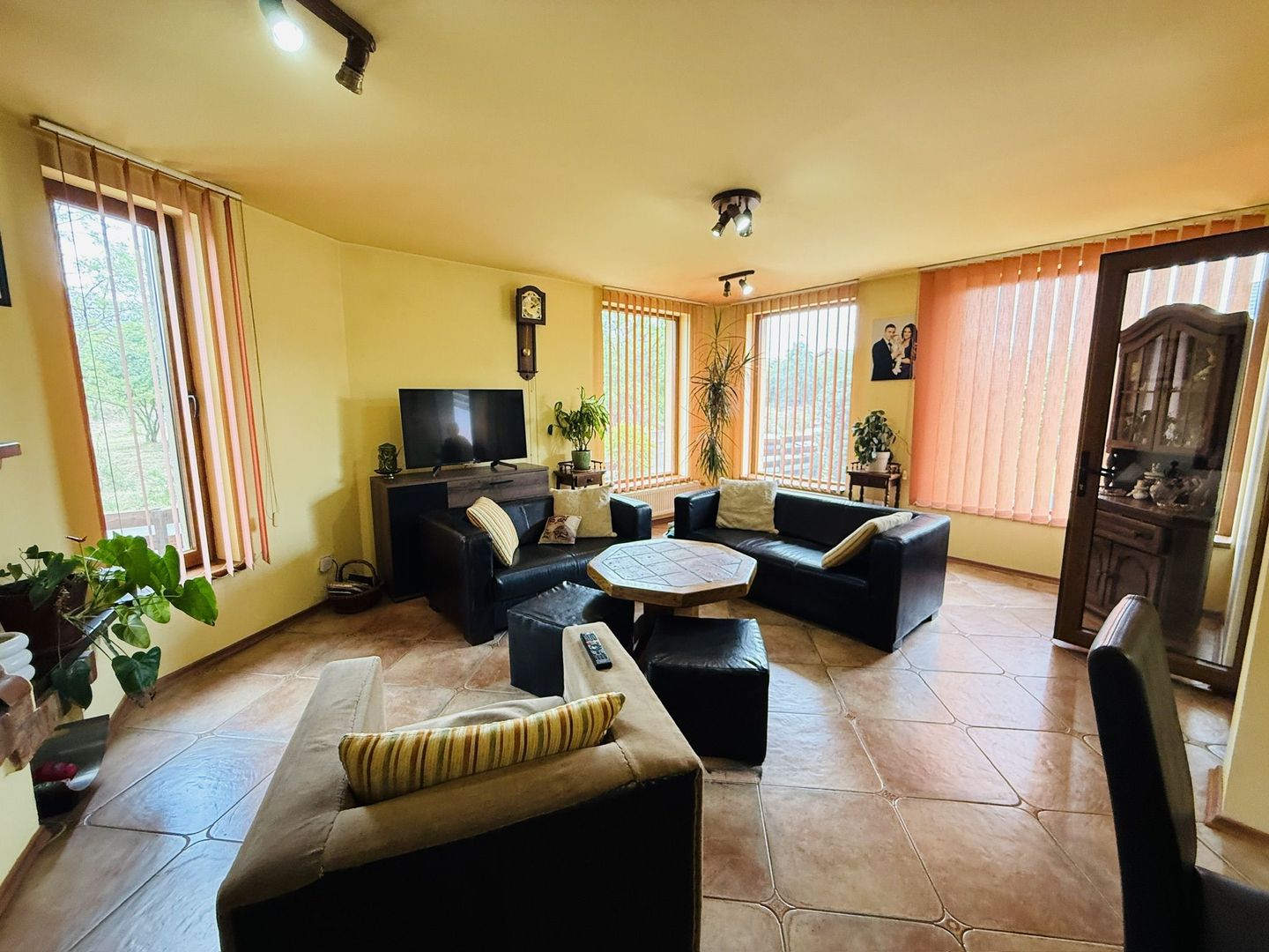 Bogdanestilor | Casa individuala | 9 camere |  Mobilata-Utilata | Comision 0% - Poză 13