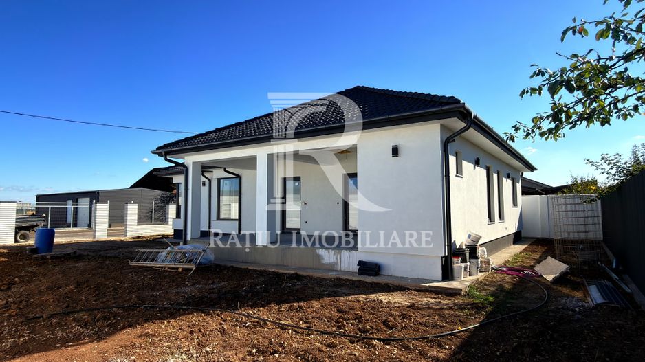 Casă 4 camere | Terasă | Curte | Sântandrei - Poză 4