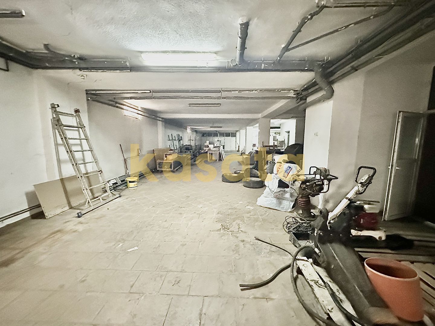 Hală producție | Subsol + Parter + Etaj | Corp anexă | Parcare curte - Poză 14