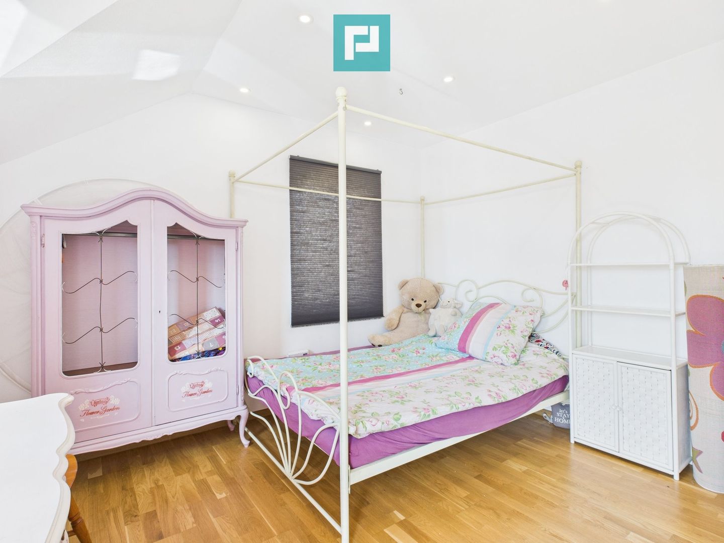 Casă modernă cu 6 camere în Vladimirescu - Poză 4