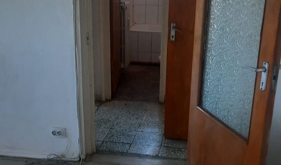 Apartament de vanzare  2 camere Drumul Taberei - Poză 1