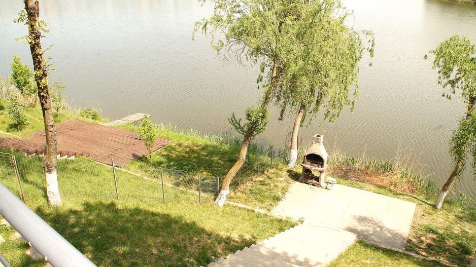 BRANESTI, cu deschidere la Balta Branesti, inchiriere vila 7 camere - Poză 21