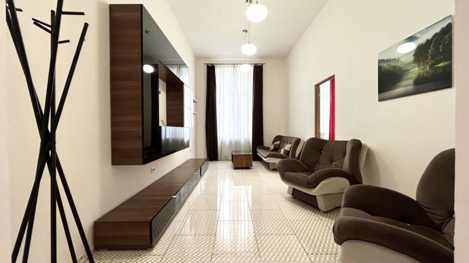 Un colț de istorie cu confort modern, zona Central- Piața Libertății - Poză 1