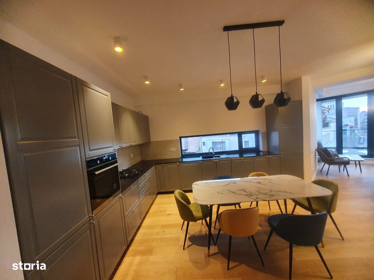 De vanzare Apartament zona ultracentrala LUX***** sect 1 - Poză 2