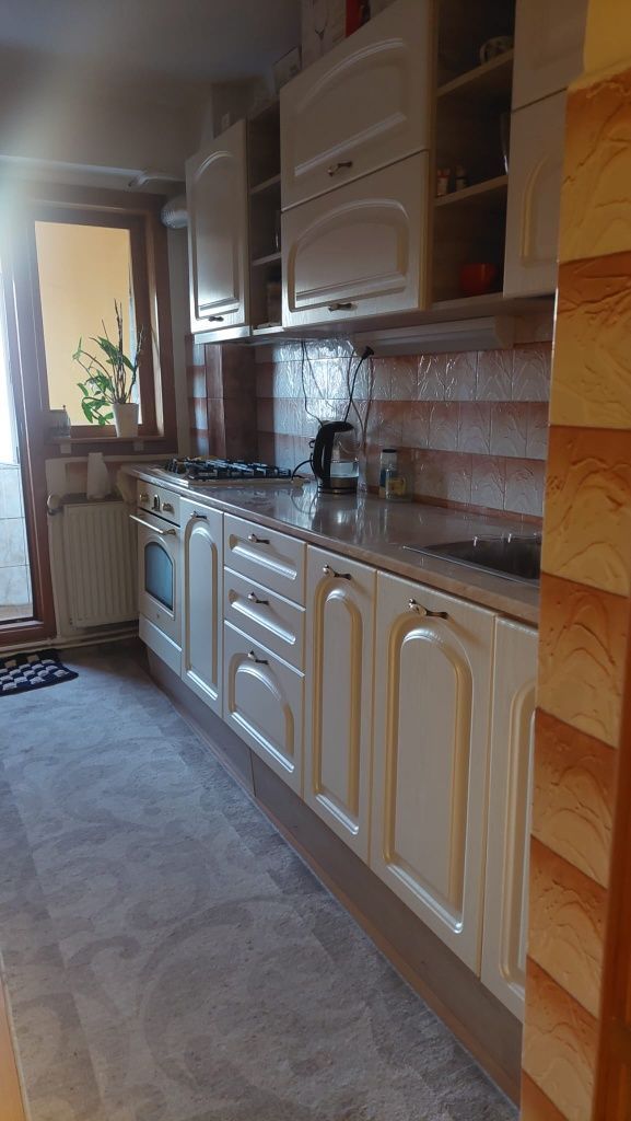 Închiriere apartament 3 camere – vedere superbă spre Dunăre, complet mobilat - Poză 2