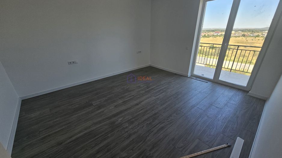 Casa cu 4 camere LA CHEIE in Calea Cisnadiei, zona Casa de Apa - Poză 9