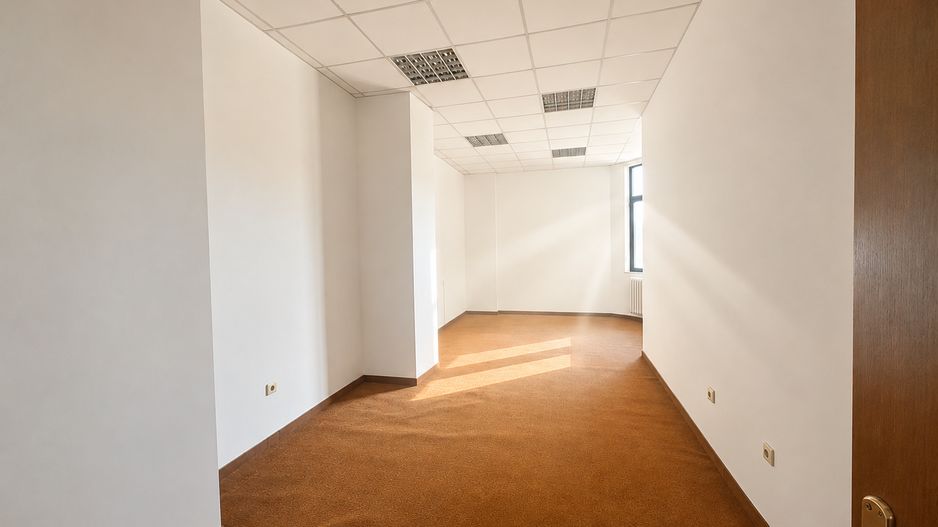 Spațiu de birouri zona centrala - langa primarie - Poză 14