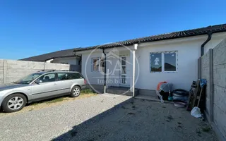 Casă de vânzare tip duplex cu 4 camere în Nojorid, Oradea. - Poză 14