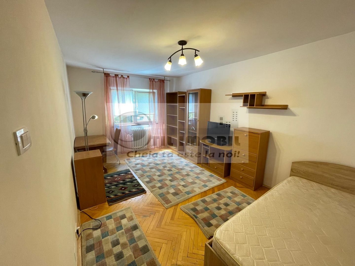 Apartament 3 camere Pacurari - 550 euro - Poză 1