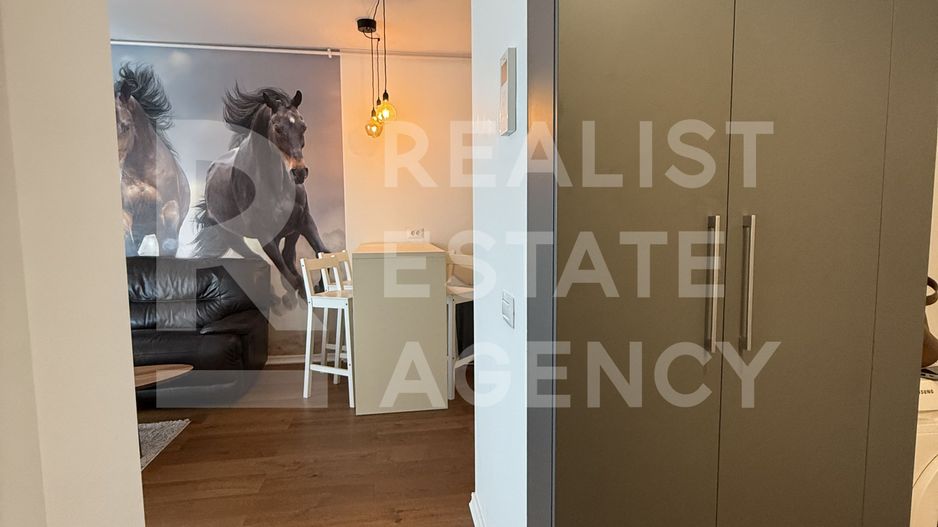 Chirie - Apartament cu terasă și priveliște spre Parcul Verdi - Poză 7