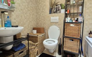 Apartament modern 3 camere 55 mp in zona Palas Mall - Poză 9