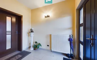 Vilă spațioasă cu 8 camere, Grădiște - Poză 13