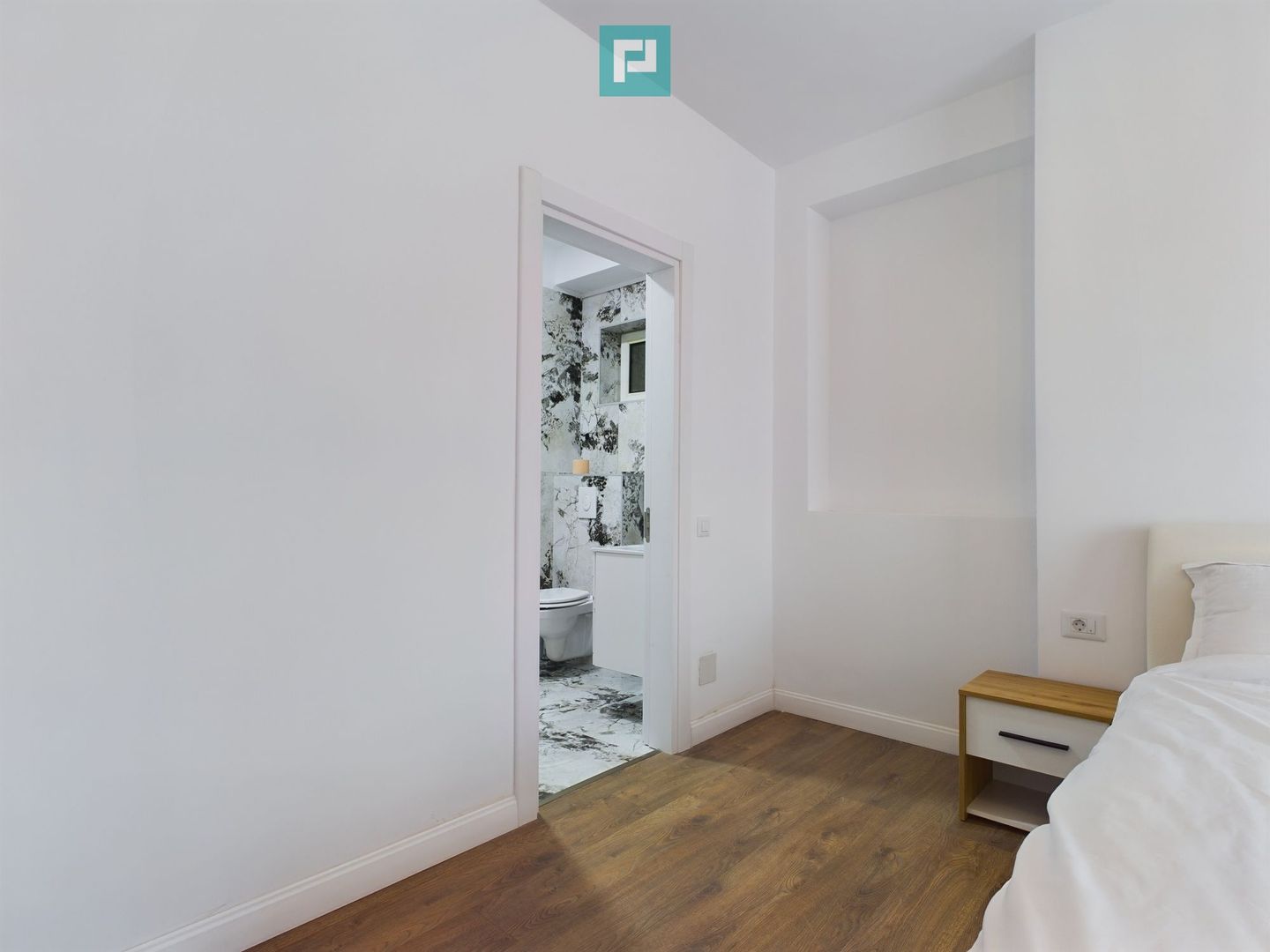 Apartament cu 3 camere Medicover Piata Victoriei - Poză 11