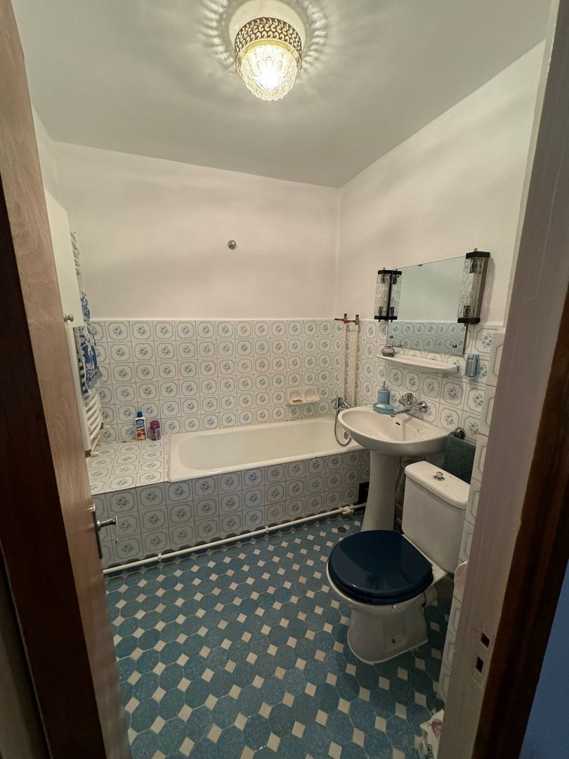 De vanzare apartament 3 camere - Poză 6