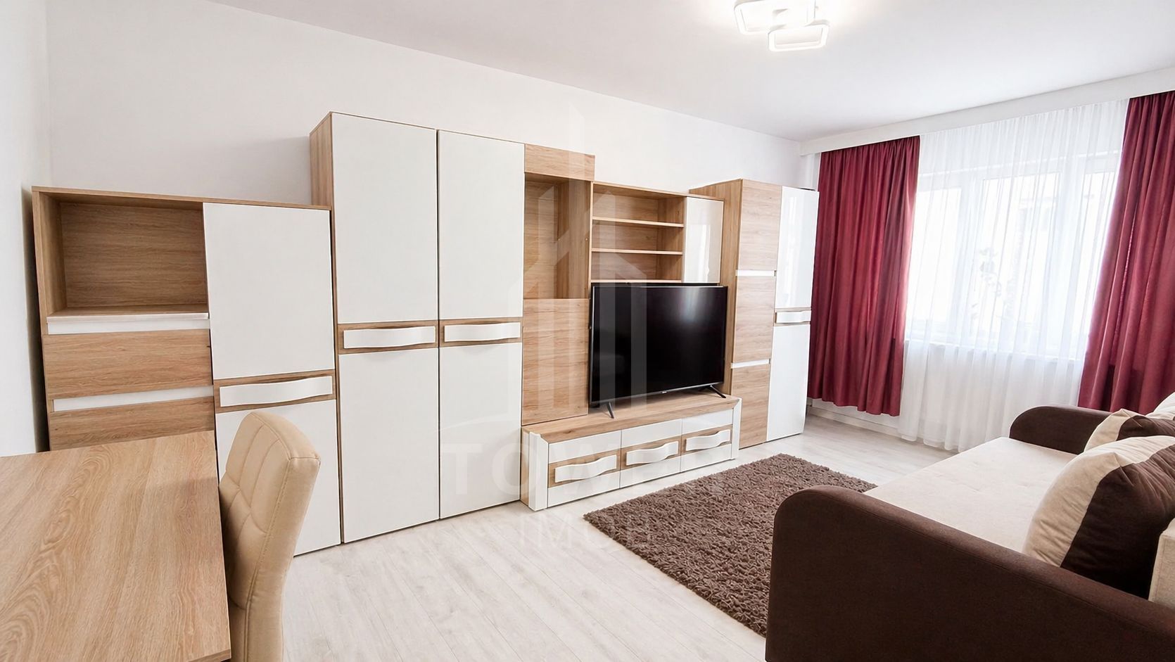 Apartament 3 camere spațios și luminos – Cartier Vasile Aaron - Poză 1