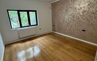 apartament  3 camere in vila interbelica - Poză 11