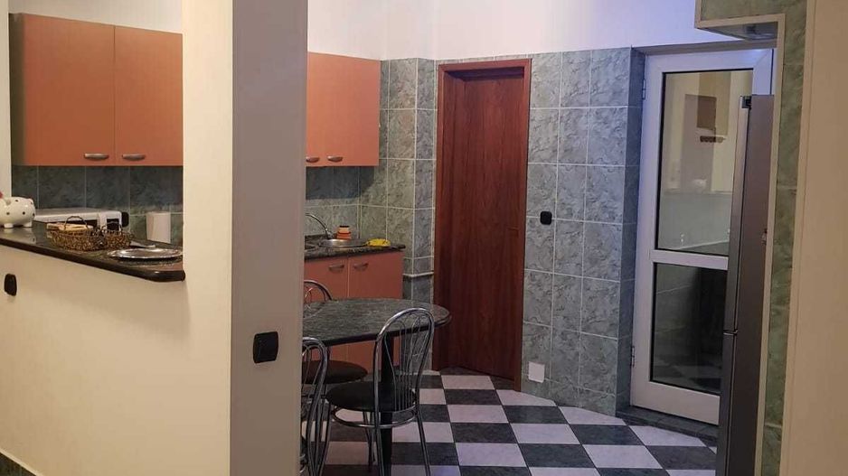 APARTAMENT SPATIOS ZONA MIHAI EMINESCU - Poză 3