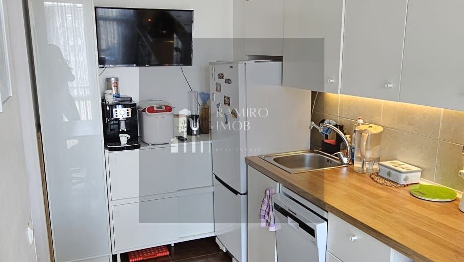 Apartament 2 camere la 4 minute metrou 1 Decembrie/ Mobilat si utilat - Poză 5