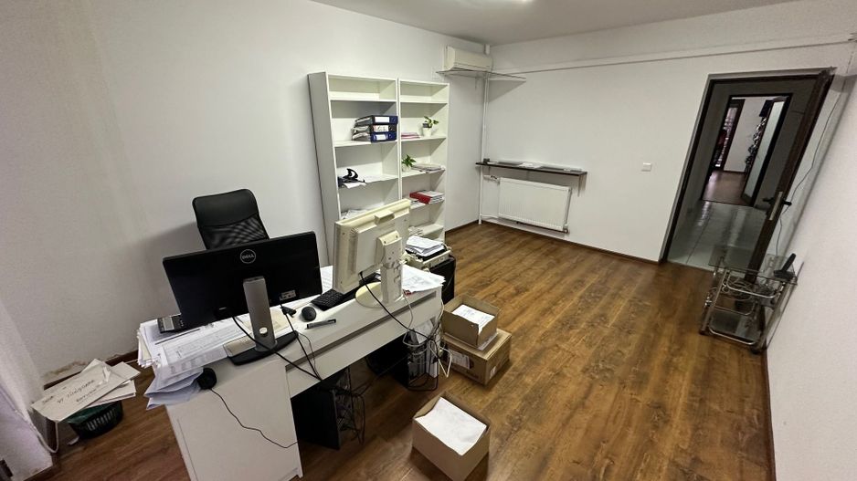 Cladire pretabila spațiu birouri/ clinica - Poză 5