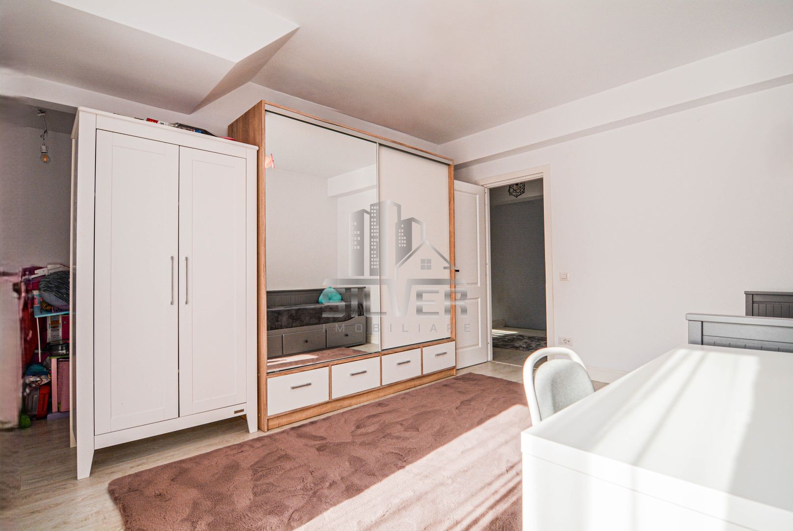 Casa de tip duplex finisata mobilata in Floresti zona Florilor - Poză 17