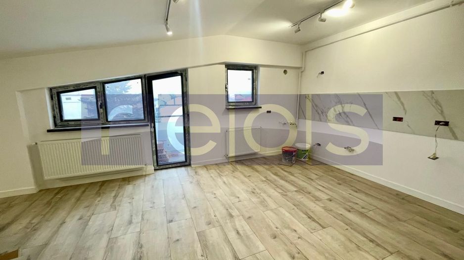 VANZARE APARTAMENT 3 CAMERE TEPES VODA CALEA CALARASILOR 87MP MANSARDA - Poză 1