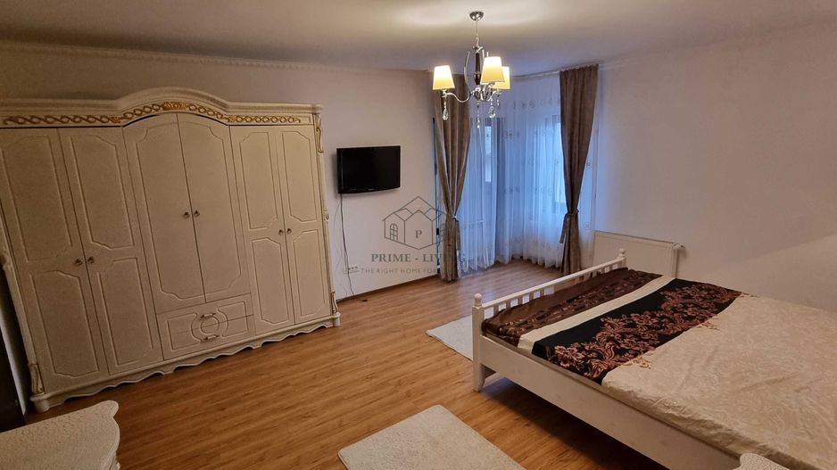 VILA INDIVIDUALA CU PISCINA SI GRADINA SPATIOASA IN ZONA PIPERA - Poză 5