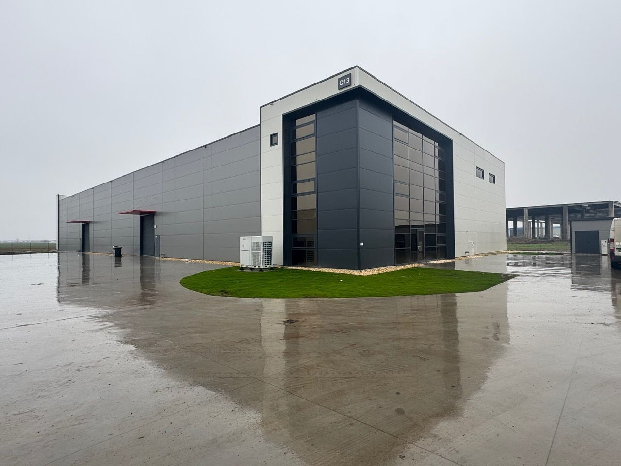 Hală industrială de închiriat in Buftea, acces direct DN7, 2163 mp - Poză 1