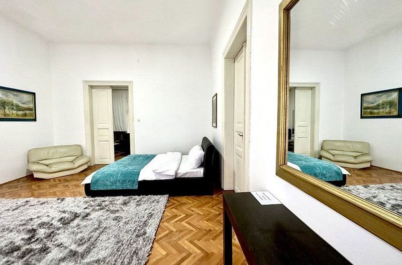 Apartament central, 4 camere - renovat - Poză 12
